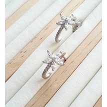 Ezüst fél karika fülbevaló cirkónia kővel