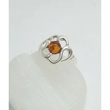 Ezüst gyűrű borostyánnal 56-os