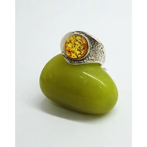 Ezüst gyűrű borostyánnal 57-es