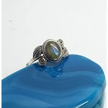 Ezüst gyűrű labradorittal  57-es,leveles