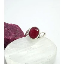 Ezüst női  gyűrű rubin  kővel 54-es