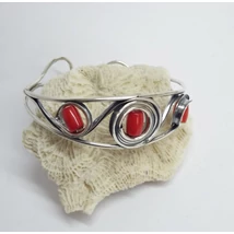 Ezüst karkötő korall kövekkel