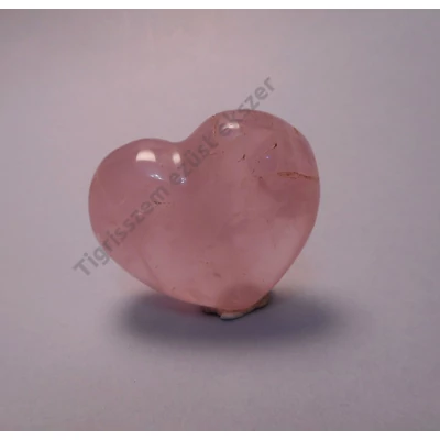 Ásvány marokkő ,RÓZSAKVARC ,szív