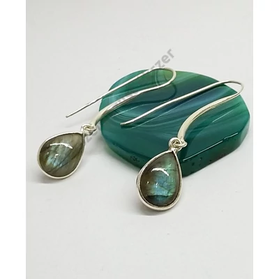 Ezüst fülbevaló labradorittal