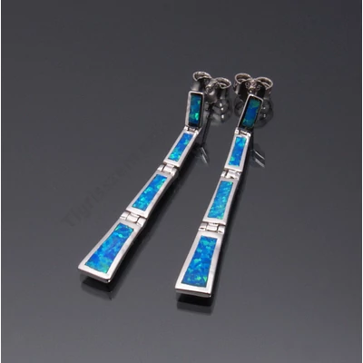 Ezüst fülbevaló kék opállal, csüngős