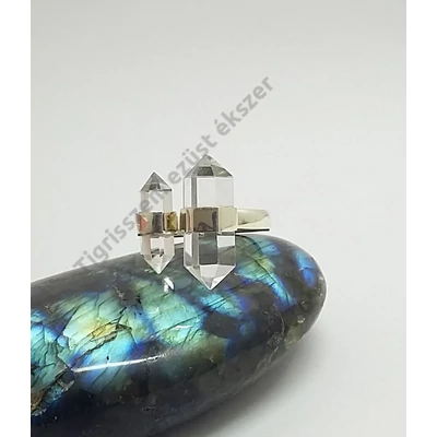 Ezüst gyűrű hegyikristály 58-as