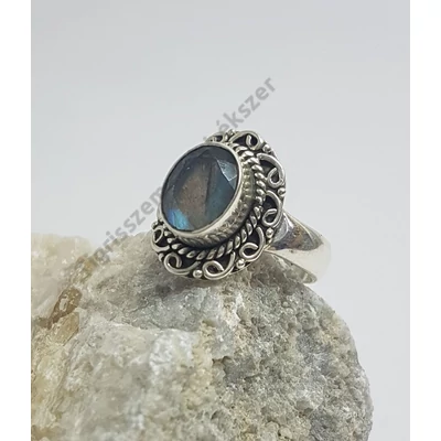 Ezüst labradorit  gyűrű 55-ös