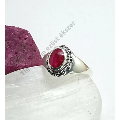 Ezüst női  gyűrű rubin  kővel 54-es
