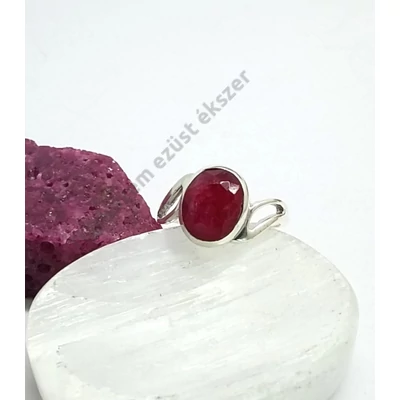 Ezüst női  gyűrű rubin  kővel 54-es