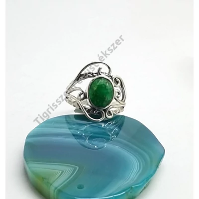 Ezüst női  gyűrű smaragd  kővel 56-os