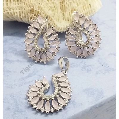 Ezüst füli+medál szett rózsakvarc