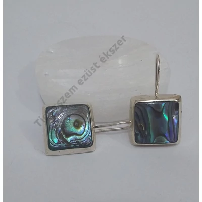 Ezüst fülbevaló páva kagylóval