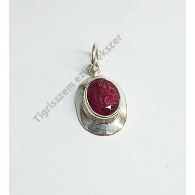Ezüst medál rubin kővel,ovális