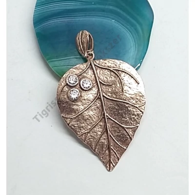 Ezüst aranyozott levél medál+cirkónia kövek